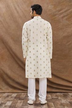 Shop for Aham-Vayam Cream Cotton Phool Embroidered Kurta Set for Men Online at Aza Fashions Cotton Traditional Wear With Printed Motifs For Wedding, Cotton Kurta With Printed Motifs For Wedding, Embroidered Cotton Silk Straight Kurta, Embroidered Straight Cotton Silk Kurta, Salwar Kameez With Resham Embroidery For Diwali, Diwali Straight Kurta With Floral Embroidery, Diwali Traditional Wear With Floral Embroidery Straight Kurta, Diwali Floral Embroidered Straight Kurta, Fitted Cotton Kurta With Traditional Drape