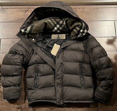 Top Rated Authentic Brand New Burberry Coat Jacket Olive Men US 38, Men clothing Expensive Fits Men, Man Winter Jacket, Mens Wishlist, Men’s Winter Outfits, Burberry Jacket Outfit, Burberry Jacket Mens, Montclair Jacket, Burberry Puffer Jacket, Burberry Scarf Outfit