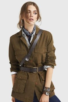 Explorer Archetype In Style And Personal Wardrobe Explorer Archetype, Explorer Outfit, Moda Safari, 가을 패션, Everyday Wardrobe