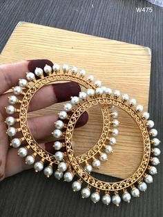 Indian Jewelry Traditional, Pearl Bangles Gold, Jaipur Jewelry, Pearl Bangles, Jewelry Traditional, Bridal Jewelry Vintage, Fancy Jewelry Necklace, Bangles Gold, Antique Jewellery Designs