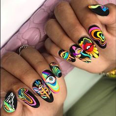 Black Pop Art Nails, Chakra Nail Art, Optical Illusion Nails, Trippy Nail Designs, Psychadelic Nails, Lsd Nails, Waterfall Nails