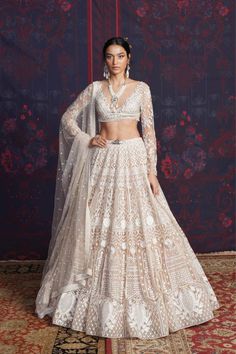 Bridal Lehenga White, White Bridal Lehenga, Lehenga White, Ivory Lehenga, Falguni Shane Peacock, Baju Kahwin, Reception Outfit, White Lehenga, Reception Lehenga