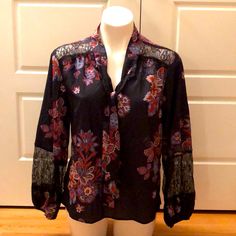 New Floral Blouse Purchased Oversees. Size 38 - See Photos For Measurements (Should Fit S-M) 100% Polyester White Crow, Shirt Wrinkles, Halter Blouse, Smart Casual Wear, Silk Sleeveless Top, Navy Blue Blouse, Embroidered Tunic Top, Orange Blouse, Fitted Blouses