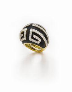 Scroll Ring David Webb Scroll Ring, Statement Rings Diamond, David Webb, Ring Black, Ring Collections, White Enamel, Black Enamel, Black Rings, Brilliant Cut Diamond