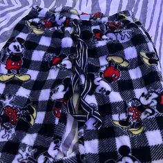 Never Worn So Soft Fits A Small And A Medium, I’m A Medium And They Fit 10/10 Condition Soft Fits, Bday Gifts, Pj Bottoms, Women's Intimates, Pajamas, Black White, Black And White, Disney, Women Shopping