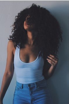 @amatilhadelobos Luxy Hair, Foto Poses, Long Curly Hair, Hair Journey, Curly Girl, Long Curly, Natural Curls, Big Hair, Curly Hair Styles Naturally