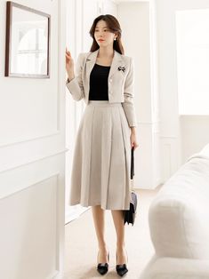 Korean Office Fashion, Office Woman Outfits, Ladylike Outfits, Cute Modest Outfits, Frock For Women, Office Wear Women, Business Outfits Women