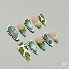 Green Aura Nails, Gigi Nails, Nail Korean, Stilleto Nails Designs, Nail Tek, Fake Nails Designs, Edgy Nails, Stiletto Nails Designs, Cute Acrylic Nail Designs