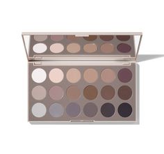 18CT Matte Essentials Artistry Palette Everyday Eyeshadow, Rose Velvet, Eyeliner Brush, Matte Eyeshadow, Velvet Matte, Halloween Make, Eyeshadow Brushes, Makeup Palette, Eyeshadow Looks