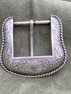 Silver plated Detailed Engraved Center Bar 2 3/4 in x 2 3/4 in Belt Buckle . Great condition. Rhinestone Bouquet, Sun Belt, Port Huron, Art Nouveau Silver, Sweet Necklace, Silver Belt Buckle, Vintage Belt Buckles, Brooch Bouquets, Silver Belts