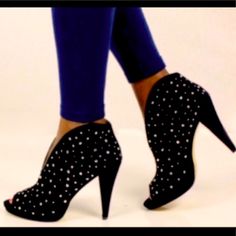 Fit For Hollywood Royalty. Peep-Toe Silhouette Feature Black Faux Suede Upper With Elaborate Rhinestone Embellishments. Great With Your Favorite Jeans, Leggings Or Dress. Approx Heel 4.5", 3"Shaft With A 10" Circumference. Lining Is Missing A Very Tiny Section. Black Bedazzled Open Toe Heels, Chic Bedazzled Heels With Round Toe, Chic Bedazzled Round Toe Heels, Chic Black Heels With Rhinestone Rivets, Glamorous Suede Heels For Night Out, Red Shoes Heels, Red High Heel Shoes, Sequin Heels, Jeweled Shoes