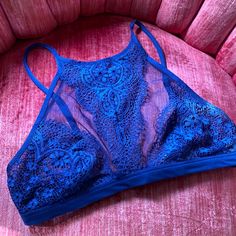 New Without Tags Size Medium Push Up Strapless Bra, Demi Bras, Green Bras, Lace Halter Bralette, Halter Bralette, Gray Sports Bra, Victoria Secret Sport, Victoria Secrets, Demi Bra