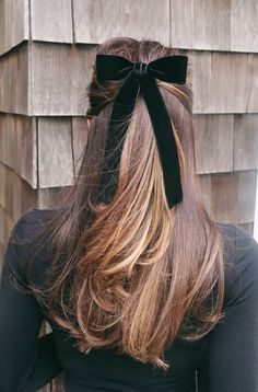 Wedding Short Hair, Velvet Hair Bow, Black Velvet Bow, Velvet Hair, Hair Game, Hair Envy, Bow Hair Clips, Hair Dos