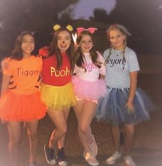 Diy Halloween Costumes For Girls, Girl Group Halloween Costumes, Diy Group Halloween Costumes, Best Group Halloween Costumes, Meme Costume, Halloween Costumes For Work, Cute Group Halloween Costumes, Halloween Costumes For Teens Girls, Bff Halloween Costumes