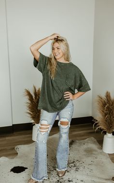 Introducing the Take Me Home Loose Fit Boyfriend Tee. Made from mineral washed cotton jersey for a soft feel, this boxy tunic boasts a ribbed and round neckline, dropped shoulder sleeves, and fake bust pocket detailing. Perfect for a relaxed and effortless look. Model height is 5'10. Acid Wash Tops With Pockets For Fall, Oversized Casual T-shirt With Frayed Hem, Casual Oversized Distressed Tops, Relaxed Acid Wash Soft-washed Top, Relaxed Soft-washed Acid Wash Top, Relaxed Fit T-shirt With Frayed Hem For Fall, Casual Acid Wash T-shirt With Frayed Hem, Casual Frayed Hem T-shirt For Loungewear, Casual T-shirt With Frayed Hem For Loungewear