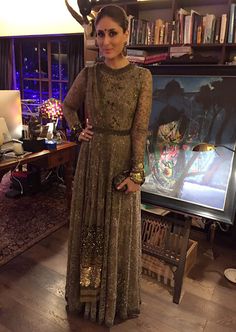 Kareena Kapoor Khan Kareena Kapoor Khan Indian Wear, Black Gowns, Sabyasachi Bride, Shadi Dresses, Shilpa Shetty, Long Frock, Indian Look