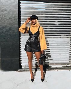 90s Fashion Black Women, Leather Dress Outfit, Black Leather Dresses, Grunge Look, 90s Grunge, Chic Outfit, Black Women Fashion, How To Pose, Edgy Outfits