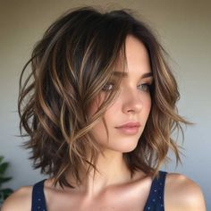 Layer Haircut Ideas, Hairstyle With Layers, Layer Haircut, Bob Hairs, 2023 Hair, Layered Haircuts For Medium Hair, Chin Length, Edgy Short Hair, Short Hair Tutorial