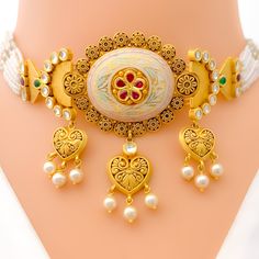 Imperial Classy Floral 22k Gold Antique Necklace Set Luxury 22k Gold Traditional Jewelry, Gold Antique Necklace, 22k Gold Necklace Set, Antique Necklace Set, 22k Gold Necklace, Regal Elegance, Bridal Jewelry Necklace, Traditional Beauty, Diamond Pendant Sets