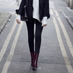 Burgandy Boot Outfit, Outfits With Ankle Boots, Bowling Outfit, Chic Closet, Dear Frances, Burgundy Boots, Boating Outfit, Style Muse, Minimal Aesthetic