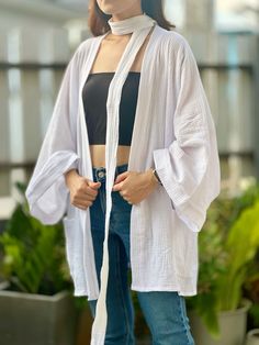 Casual Cotton Kimono For Loungewear, Spring Loungewear Tops With Kimono Sleeves, Cotton Open Front Tops For Beach, Summer Tops With Kimono Sleeves For Daywear, Open Front Cotton Tops For Beach, Casual Cotton Kimono With Relaxed Fit, Open Front Cotton Tops For Summer, Open Front Summer Loungewear Tops, Summer Open Front Cotton Tops