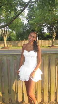 Glamorous Dinner Dresses, 17 Birthday Dress Ideas, Grad Pic Dress, Frilly Summer Dress, Posing In A Dress Photo Ideas, Short White Dress Black Women, Party Outfit With Skirt, Grad Photo Dress, 16th Birthday Black Women