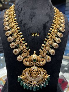 Long Haram Designs Indian, Kundan Lockets, 8 Grams Gold Necklace, Bottu Mala, Pretty Gold Necklaces, Temple Jewellery Earrings, Wedding Jewellery Designs