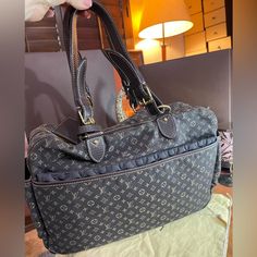 Great Condition Bags Louis Vuitton, Louis Vuitton Bags, Baby Bag, Louis Vuitton Bag, Louis Vuitton Monogram, Diaper Bag, Bag Lady, Louis Vuitton, Monogram