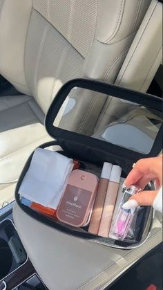 car clean & restock! #aesthetic #organization #amazon #cleaning New Car Organization Ideas, Clean Athstetic, Organized Car Aesthetic, Aesthetic Car Organization, Clean Car Aesthetic Interior, Car Stuff Accessories Girly, Car Organization Aesthetic, Restock Aesthetic, Clean Car Aesthetic