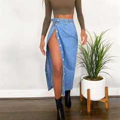 Denim Split Front Midi Skirt Outfit, Button Up Jean Skirt Outfit, Cami Skirt Outfit, Long Split Skirt Outfit, Demin Outfit For Women, Midi Jean Skirt Outfits, Long Jean Skirt Outfits, Demin Skirt Outfit, Casual Denim Skirt