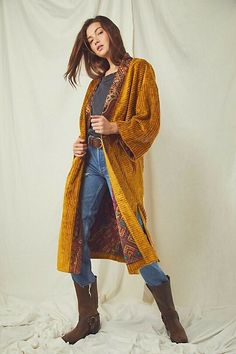 NEW $700 FREE PEOPLE DELPHINE COAT VINTAGE RIBBED DUSTER SIZE M/L GOLD Add a touch of texture to your look with this so special, vintage-inspired coat featured in a corduroy fabrication and longline silhouette with contrast trim for added dimension. Side slits at bottom Side pockets Open-front style Care/Import Dry Clean Only Import Contents 31% Cotton Lining: 100% Polyester 69% Viscose INSIDE LABEL MARKED TO PREVENT RETURNS TO RETAIL STORE Vintage Duster Pattern, Velvet Duster, Solid Hoodie, Free People Velvet, Kimono Coat, Coat Vintage, Free People Jacket, Gold Velvet, Long Sleeves Coats