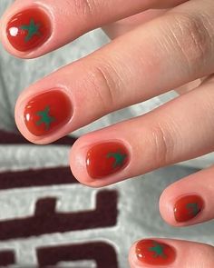 Tomato Manicure, Fruit Nails Art, Tomato Nail Art, Bacon Nails, Calico Nails, Short Fruit Nails, Twee Nails, Goldfish Nails, Tomato Nails