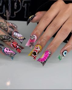 𝘐𝘯𝘴𝘵𝘢 : 𝘦𝘴𝘴𝘦𝘯𝘤𝘦𝘯𝘢𝘪𝘭𝘴𝘴 Punk Nails, Edgy Nails, Cute Acrylic Nail Designs, Classy Acrylic Nails, Crazy Nails