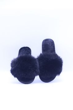 *COMFORTABLE:  Soft fur will keep your feets warm and cozy. Idea for indoors and outdoors.  *STYLISH: Trending slippers. They are of very high quality and soft. *SOLE: These fashionable slippers are very durable and made of anti-slip rubber sole.   *Material : Foam cushion is for your extra comfort and it is ultra-light. (foam cushion not available on multi colour Slipper) All orders received before 14:00 GTM Monday to Friday (excludes Bank Holidays) will be dispatched day. Winter Indoor Slippers With Plush Lining, Comfy Faux Fur Slippers Super Soft, Fluffy Comfy Slippers For Loungewear, Comfy Super Soft Faux Fur Slippers, Comfy Fluffy Slippers For Loungewear, Comfy Indoor Winter Slippers, Comfy Warm Indoor Slippers, Faux Fur Lined Comfy Slippers, Casual Soft Faux Fur Slippers