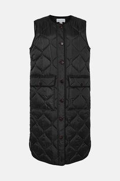 Longline quilted vest with a quilted outer shell
Sleeveless design offering versatile layering options
Button-front closure for a secure and adjustable fit
Generous length providing ample coverage
Practical yet stylish outerwear piece
This longline quilted vest exudes a refined yet casual aesthetic, making it an ideal choice for layering over your favourite jumpers or shirts. Its sleeveless design allows for effortless movement, while the quilted outer shell offers warmth and protection against the elements. The generous length provides ample coverage, ensuring a polished look whether worn for casual weekend outings or elevated daytime events. Pair it with tailored trousers and ankle boots for a chic, modern ensemble. Oasis Fashion, Casual Weekend, Puff Sleeve Dresses, High Leg Boots, Quilted Vest, Navy Dress, Women's Coats & Jackets, Tailored Trousers, Fashion Furniture