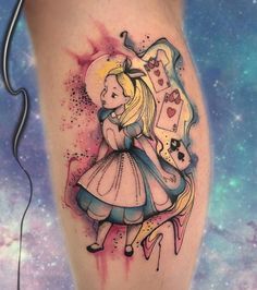 Tatuagem de desenho animado: 100 ideias para todos os estilos Hatter Tattoo, Wonderland Crafts, Cheshire Cat Tattoo, Tat Inspiration, Monster Tattoo, Disney Tattoo, Wonderland Quotes