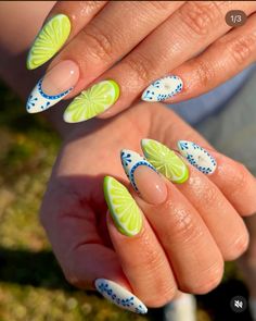 Cute actylic nails designs Lime Nails Ideas, Hot Summer Nails 2024, Summer Nail Art Designs 2024, Trendy Nail Designs 2024, Cool Summer Nails, Hot Summer Nails, Nails Gucci, Cocktail Nails, Lime Nails