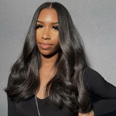 Dominican Blowout On Natural Hair, Hair Muse, Quick Weave Hairstyles, Hairstyle Inspo, Flat Iron Hair Styles, Blow Out, Work Hairstyles, Silk Press, Chic Hairstyles