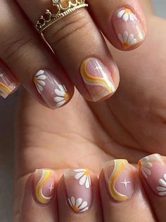 Multicolor  Collar   Geometric,Plants Color Nails Embellished   Nail,Hand & Foot Care Yellow Nail, Elegant Nail Art, Daisy Nails, Flower Nail Designs, Spring Nail Art, Yellow Nails, Nail Designs Spring