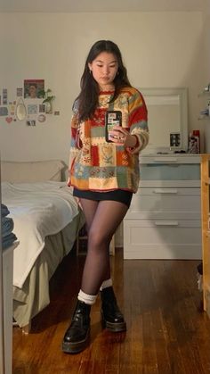 #skirt #drmartens #drmartensboots #sweater #tights #outfits #fashion Layered Dress Shirt Outfit, Vintage Date Outfit, Coin Concert Outfit, Mid Size Gen Z Fashion, Nyc Street Fashion Summer, Acedima Outfits, Summer Nyc Fashion, Shorts With Tights Outfit Summer, Flattering Midsize Outfits