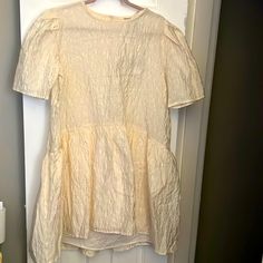 Brand New Size Large Casual Cream Zara Dress, Zara Cream Casual Mini Dress, Zara Beige Long Sleeve Mini Dress, Zara Cream V-neck Dress, Zara Cotton V-neck Mini Dress, Baby Doll Dress, Zara Dresses, Babydoll Dress, Baby Doll