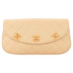 Vintage Quilted Evening Bag, Vintage Evening Bag With Turn-lock Closure, Vintage Quilted Leather Shoulder Bag, Vintage Quilted Leather Bag, Classic Cream Bags With Cc Turnlock Closure, Elegant Beige Shoulder Bag With Snap Closure, Formal Cream Bag With Turn-lock Closure, Classic Cream Bag With Turn-lock Closure, Vintage Shoulder Bag With Cc Turnlock For Formal Occasions