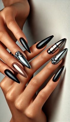 Neutral Black Nails, Black Wedding Nails Classy, Black And Nude Nail Designs, Glossy Black Nails, Black And Grey Nails, Black Wedding Nails, Nude Nail Design, Unusual Nail Designs, Digital Nail Art