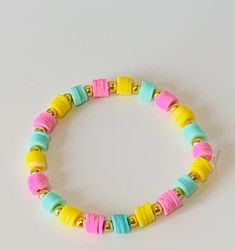 Bracelets Clay Beads Preppy, Bright Clay Bead Bracelets, Clay Bead Bracelet Colour Combos, Easter Clay Bead Bracelet Ideas, Cute Bracelet Ideas Clay Beads Summer, Trendy Polymer Clay Stretch Bracelet As Gift, Summer Braclet Ideas, Trendy Polymer Clay Stretch Bracelet