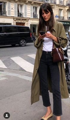 Mom Inspo, White Outfits For Women, Thanksgiving Outfit Ideas, Fest Outfits, Paris Mode, Winter Capsule Wardrobe, Looks Street Style, Thanksgiving Outfit