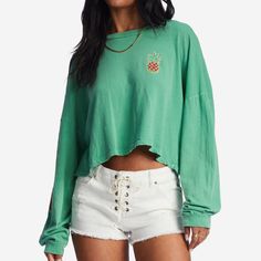 Beach Boyfriend, Oversized Crop Top, In The Beach, Cropped Long Sleeve Top, Billabong Women, Crop Top Shirts, Women Long Sleeve Tops, Simple Trendy Outfits, Ribbed Tank Tops