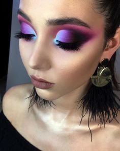 Maquillage Yeux Cut Crease, Halloweenský Makeup, Mekap Mata, Drag Make-up, Makeup Course, Purple Makeup, Beautiful Eye Makeup, Eye Makeup Designs