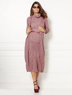 Shop Eva Mendes Collection - Mae Duster . Find your perfect size online at the best price at New York & Company. Womans Office, Eva Mendes Collection, Fig Leaf, Trending Womens Shoes, Fall Fashions, Eva Mendes, Company Website, Jacquard Dress, Floral Jacquard