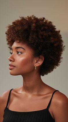 Afro Hair Styling: Tips for Perfect Curls Every Time Short Afro Women, Afro Cuts For Women, Afro Haircuts Women, Reference Photos Women, Short Afro Haircut, Afro Short Hairstyles, Medium Length Afro, Black Women Short Curly Hair, Afro Hair Women