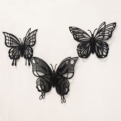 Decorate your living space with this exquisite 3D Metal Butterflies Wall Décor Set. Made of steel, each butterfly showcases intricate craftsmanship, enhancing the visual appeal with its 3D design. Delicate shapes and tones create a luxurious feel, turning any wall into a focal point. Easy to install with pre-attached hangers at the back, these wall accents offer a hassle-free addition to your home décor collection. They offer a timeless aesthetic that elevates modern, traditional, or eclectic st Butterflies Wall Decor, Metal Butterflies, Butterfly Home Decor, Butterfly Room Decor, Dark Butterfly, Lotus Flower Mandala, Butterfly Room, Modern Metal Wall Art, Butterfly Artwork